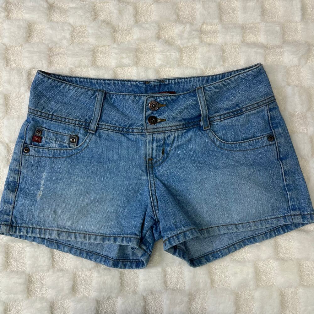 LEI Denim Shorts Size 7 Medium Wash Jean Shorts